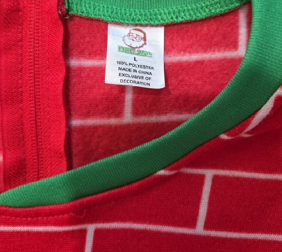 Dec 25th Mens Onesie Lightup Firepace - Picture 2 of 12